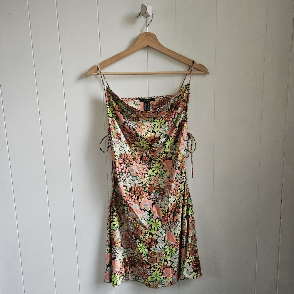 ☆ F21 Groovy Floral Slip Dress